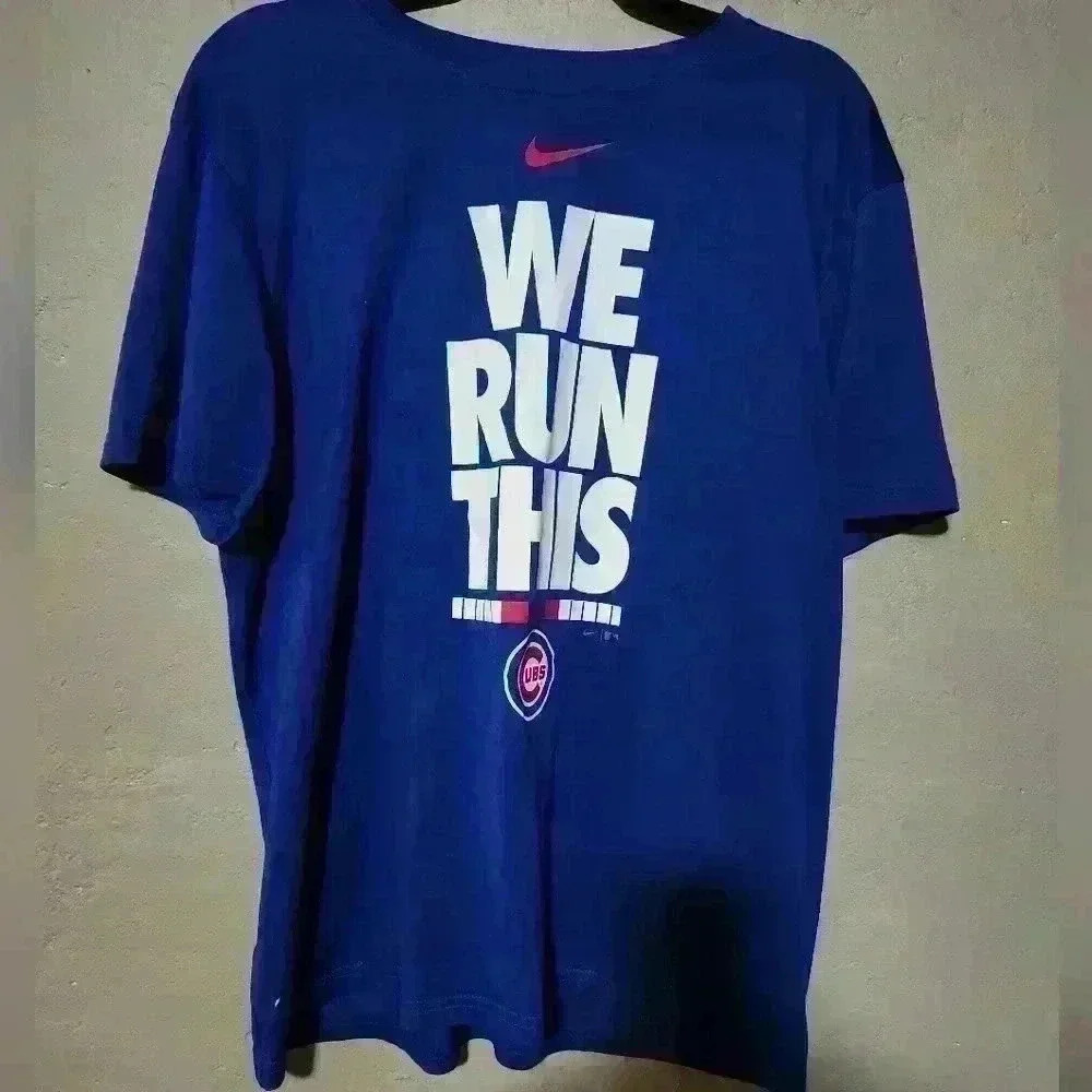 The Nike tee size XL chicago cubs